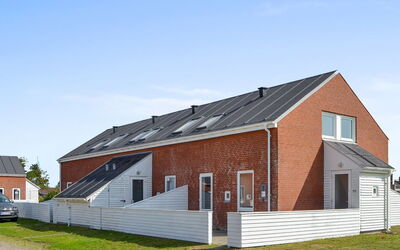 Gaida - 2.3Km from the Sea