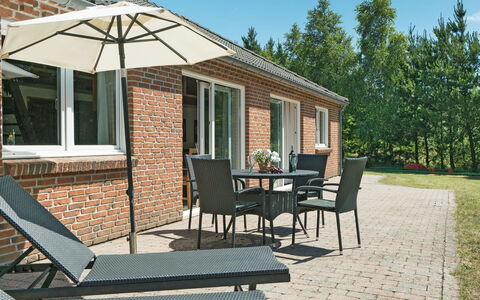 Arletty - 1Km from the Sea: Thatching, Cottage, House, Roof, Home, Farmhouse, Hut, Estate, Village