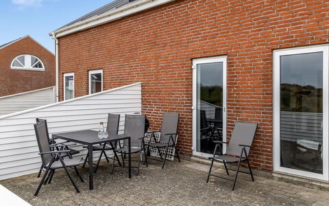 Sighwald - 2.3Km from the Sea: Cottage, Home, House, Roof, Porch, Estate, Siding, Garden Buildings, Farmhouse, Yard