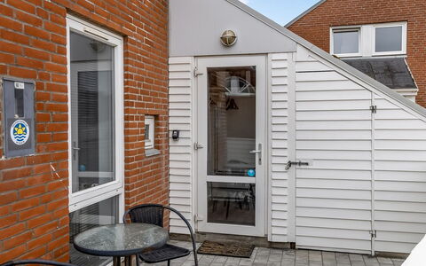 Sighwald - 2.3Km from the Sea: Cottage, Home, House, Roof, Porch, Estate, Siding, Garden Buildings, Farmhouse, Yard