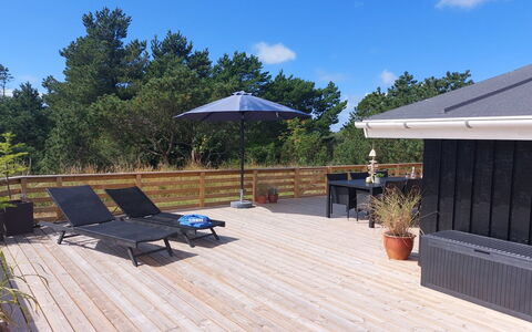 Elgin - 1.8Km from the Sea: Building, House, Window, Home, Roof, Residential Area, Shrub, Cottage, Land Lot