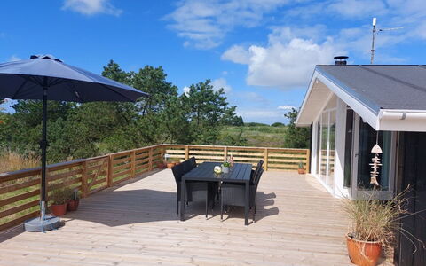 Elgin - 1.8Km from the Sea: Building, House, Window, Home, Roof, Residential Area, Shrub, Cottage, Land Lot