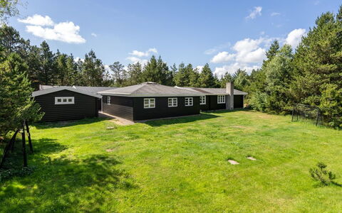 Henriethe - 1.1Km from the Sea: Thatching, Cottage, House, Roof, Home, Farmhouse, Hut, Estate, Village