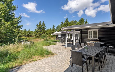 Henriethe - 1.1Km from the Sea: Thatching, Cottage, House, Roof, Home, Farmhouse, Hut, Estate, Village