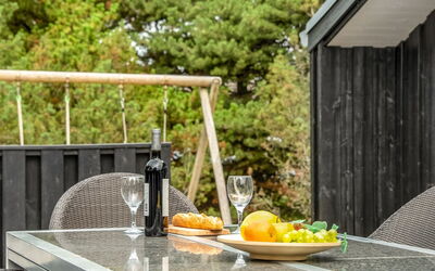 Lav - 3.8Km from the Sea