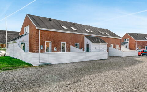 Ginger - 2.3Km from the Sea: Grass, House, Roof, Cottage, Home, Shrub, Farmhouse, Land Lot, Rural Area