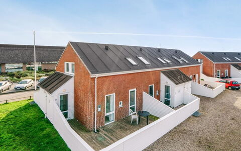 Ginger - 2.3Km from the Sea: Building, House, Window, Home, Roof, Residential Area, Shrub, Cottage, Land Lot