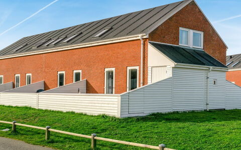 Ginger - 2.3Km from the Sea: Building, House, Window, Home, Roof, Residential Area, Shrub, Cottage, Land Lot