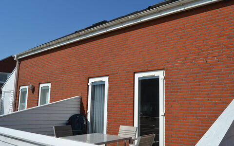 Arna - 2.3Km from the Sea: Building, House, Window, Home, Roof, Residential Area, Shrub, Cottage, Land Lot