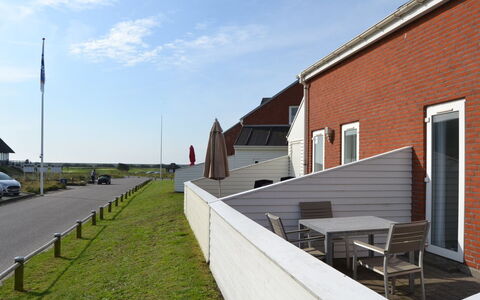 Arna - 2.3Km from the Sea: Building, House, Window, Home, Roof, Residential Area, Shrub, Cottage, Land Lot
