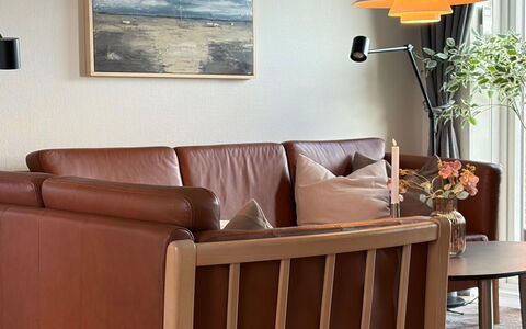 Adils - 2.5Km from the Sea: Wood, Interior Design, Brown, Furniture, Wood Stain, Hardwood, Varnish, Design, Plywood, Living Room