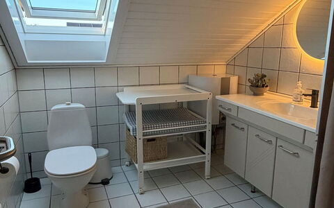Adils - 2.5Km from the Sea: Plumbing Fixture, Sink, Flooring, Floor, Bathroom Sink, Interior Design, Tap, Bathroom, Plumbing, Toilet
