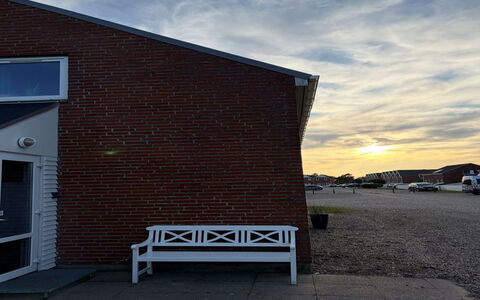 Adils - 2.5Km from the Sea: Sky, Cloud, Roof, Brickwork, Brick, Meteorological Phenomenon, Daylighting, Cumulus, Evening