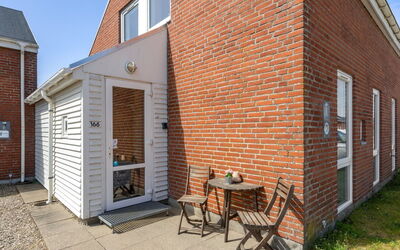 Adils - 2.5Km from the Sea