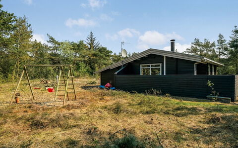 Herborg - 1Km from the Sea: Roof, House, Residential Area, Home, Estate, Cottage, Design