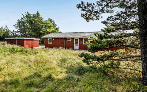 Gabriela - 1Km from the Sea: Building, House, Window, Home, Roof, Residential Area, Shrub, Cottage, Land Lot