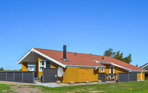 Elsbeth - 500M from the Sea: Thatching, Cottage, House, Roof, Home, Farmhouse, Hut, Estate, Village
