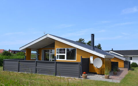 Elsbeth - 500M from the Sea: Thatching, Cottage, House, Roof, Home, Farmhouse, Hut, Estate, Village