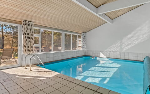 Cora - 1Km from the Sea: Ceiling, Flooring, Interior Design, Floor, Composite Material, Furniture, Resort, Hotel, Design, Daylighting