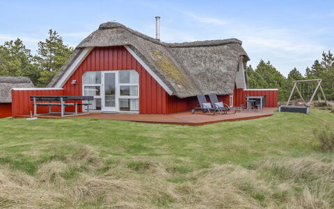 Dida - 3.1Km from the Sea: Cottage, Garden, Siding, Garden Buildings, Shade, Yard, Backyard, Lawn, Farmhouse, Landscaping