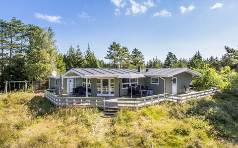Silva - 3.9Km from the Sea: Home, Roof, House, Door, Cottage, Shade, Garden, Groundcover, Porch, Yard