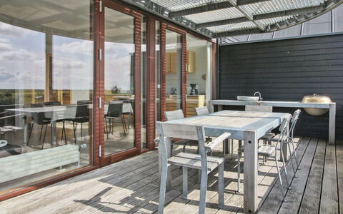 Merisa - 2.5Km from the Sea: Cottage, Home, House, Roof, Porch, Estate, Siding, Garden Buildings, Farmhouse, Yard