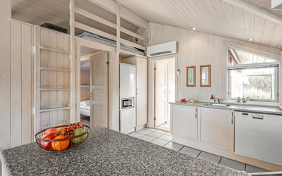 Hermandine - 700M from the Sea