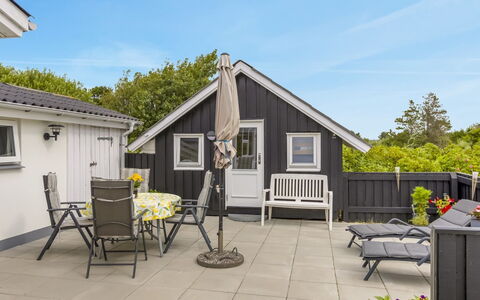Pupa - 500M from the Sea: Cottage, Home, House, Roof, Porch, Estate, Siding, Garden Buildings, Farmhouse, Yard