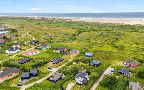 Pupa - 500M from the Sea: Cottage, Home, House, Roof, Porch, Estate, Siding, Garden Buildings, Farmhouse, Yard