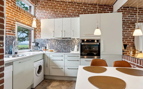 Sedine - 3.9Km from the Sea: Kitchen, Interior Design, Wood, Flooring, Countertop, Ceiling, Furniture, Cabinetry, Light Fixture, Floor