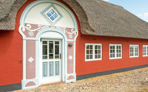 Willi - 3Km from the Sea: Roof, House, Land Lot, Home, Cottage, Estate, Garden Buildings, Shade, Log Cabin, Landscaping