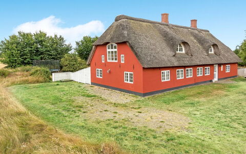 Willi - 3Km from the Sea: Roof, House, Land Lot, Home, Cottage, Estate, Garden Buildings, Shade, Log Cabin, Landscaping
