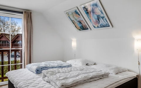Perttu - 3.5Km from the Sea: Bedroom, Bed, Bed Sheet, Bedding, Home, Interior Design, Furniture, Linens, Bed Frame, Floor
