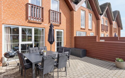 Perttu - 3.5Km from the Sea: Flooring, Floor, Ceiling, Interior Design, Countertop, Kitchen, Cabinetry, Room, Major Appliance, Light Fixture