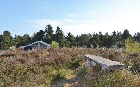 Andriette - 4.5Km from the Sea: Shrub, Urban Design, Groundcover, Brick, Apartment, Estate, Brickwork, Balcony, Landscaping