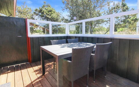 Zekine - 2.5Km from the Sea: Wood, Wood Flooring, Flooring, Floor, Hardwood, Deck, Wood Stain, Plank, Shade, Balcony