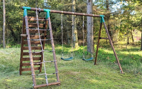 Odsten - 1Km from the Sea: Wood, House, Cottage, Home, Roof, Rural Area, Siding, Log Cabin, Garden Buildings, Hardwood