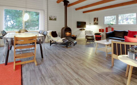 Odsten - 1Km from the Sea: Wood, House, Cottage, Home, Roof, Rural Area, Siding, Log Cabin, Garden Buildings, Hardwood