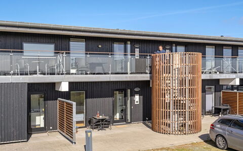 Jurviis - 100M from the Sea: Grass, House, Roof, Home, Cottage, Shrub, Land Lot, Rural Area, Farmhouse, Groundcover