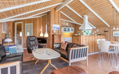 Bruna - 2Km from the Sea: Furniture, Wood, Interior Design, Flooring, Floor, Chair, Room, Ceiling, Living Room, Apartment