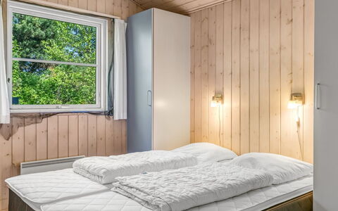 Guthmund - 1Km from the Sea: Apartment, Shade, Balcony, Chair, Fence, Outdoor Furniture, Aluminium, Artificial Turf
