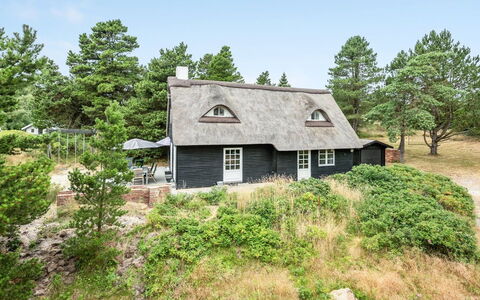 Risto - 2.3Km from the Sea: House, Roof, Home, Cottage, Shed, Garden Buildings, Siding, Yard, Log Cabin, Hut