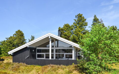 Börge - 3.9Km from the Sea: Furniture, Interior Design, Chair, Flooring, Table, Resort, Floor, Ceiling, Room, Eco Hotel