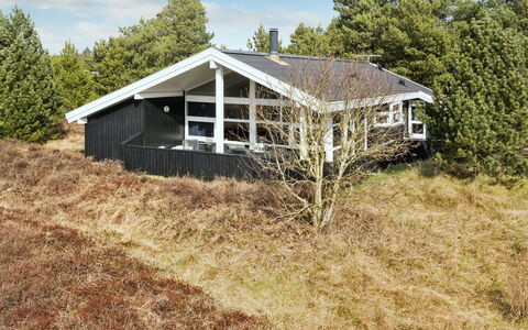 Börge - 3.9Km from the Sea: Furniture, Interior Design, Chair, Flooring, Table, Resort, Floor, Ceiling, Room, Eco Hotel
