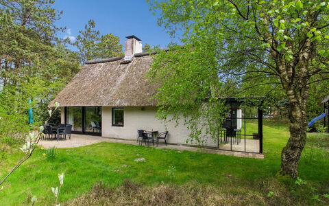 Emilla - 3.8Km from the Sea: Grass, House, Roof, Home, Cottage, Shrub, Land Lot, Rural Area, Farmhouse, Groundcover