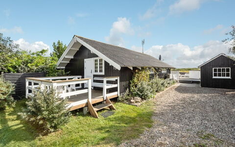 Kylli - 600M from the Sea: Cottage, Home, House, Roof, Porch, Estate, Siding, Garden Buildings, Farmhouse, Yard