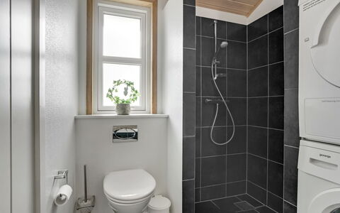 Haghbarth - 2.3Km from the Sea: Wall, Toilet Seat, Plumbing Fixture, Bathroom, Flooring, Toilet, Floor, Interior Design, Sink, Plumbing