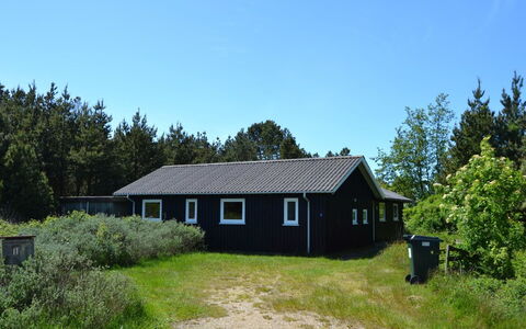 Arnold - 3.3Km from the Sea: Cottage, Shed, Hut, Farmhouse, Prairie, Shack, Barn, Log Cabin, Garden Buildings
