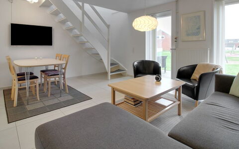 Ennike - 2.3Km from the Sea
