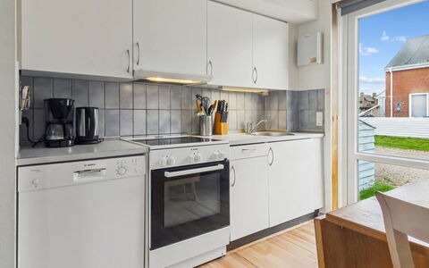 Nilaus - 2.3Km from the Sea: Wood, Kitchen, Major Appliance, Apartment, Kitchen Appliance, Composite Material, Countertop, Kitchen Sink, Cabinetry, Kitchen Stove